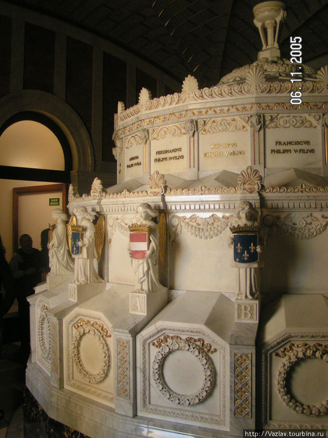 Гробница принцев и принцесс Сан-Лоренсо-де-Эль-Эскориал, Испания