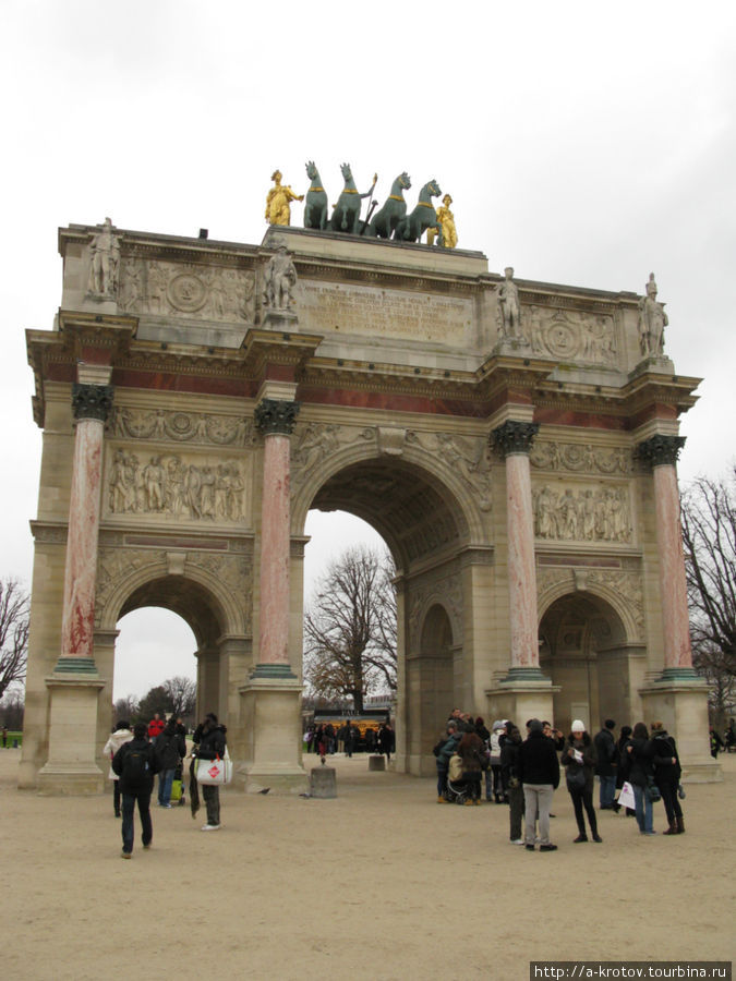 ещё одна триумфальная арочка Париж, Франция