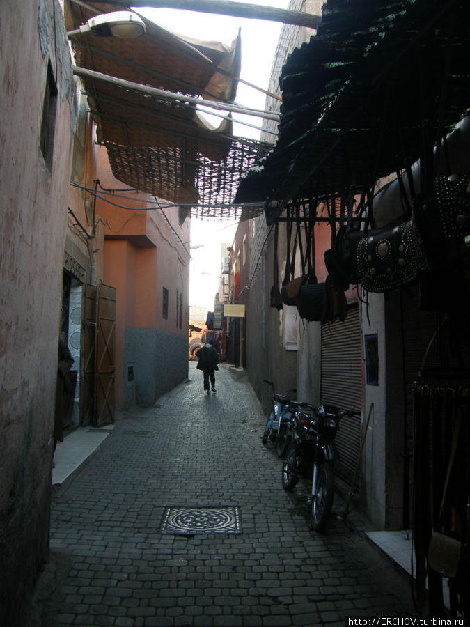 Узкие улочки Марракеша Марракеш, Марокко