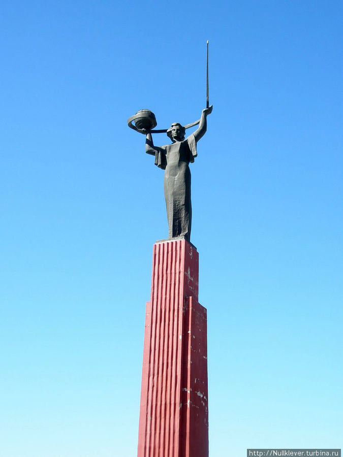 Стела «Наука» — один из символов города Байконур, Казахстан