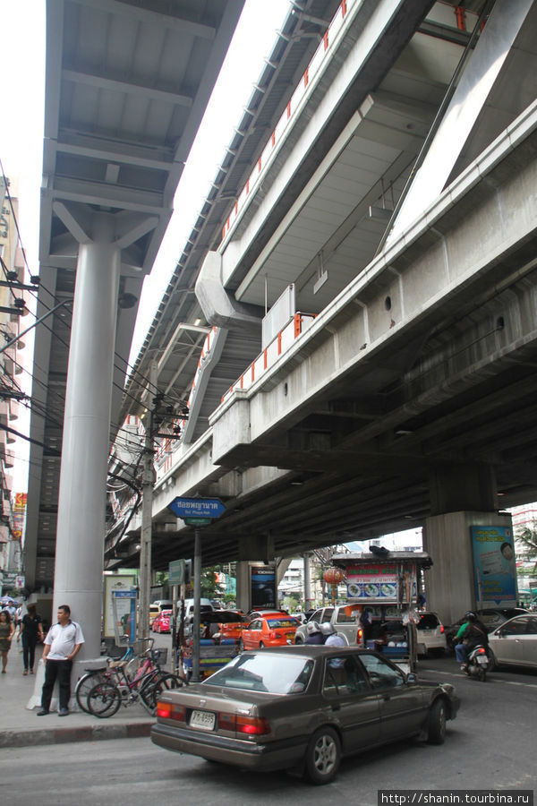 Многообразие наземного транспорта Бангкок, Таиланд