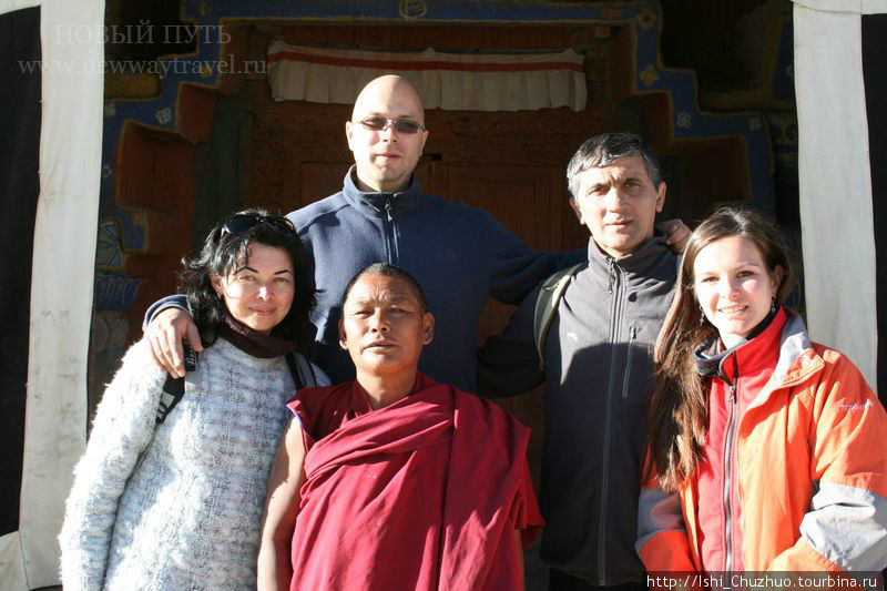 С ламой в монастыре Толинг Тибет, Китай