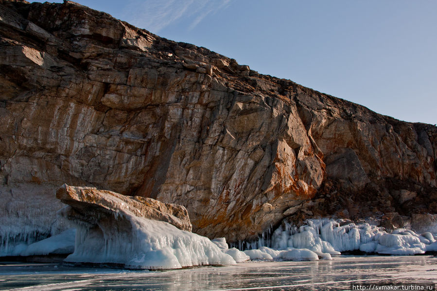 Постамент озеро Байкал, Россия