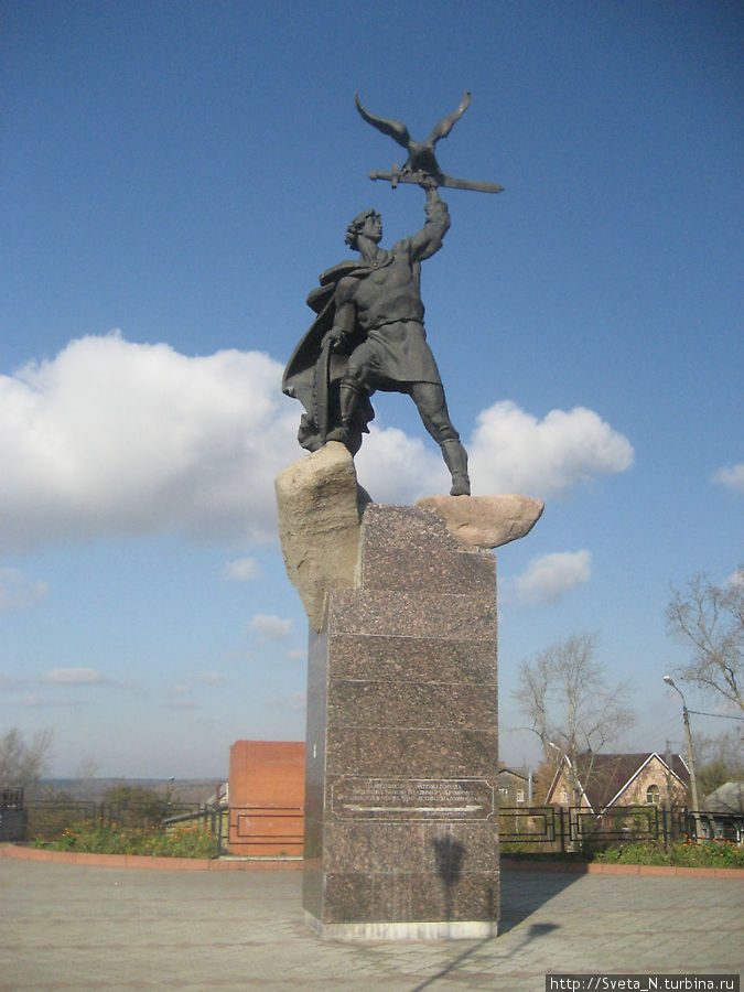 Памятник Василию Храброму Малоярославец, Россия
