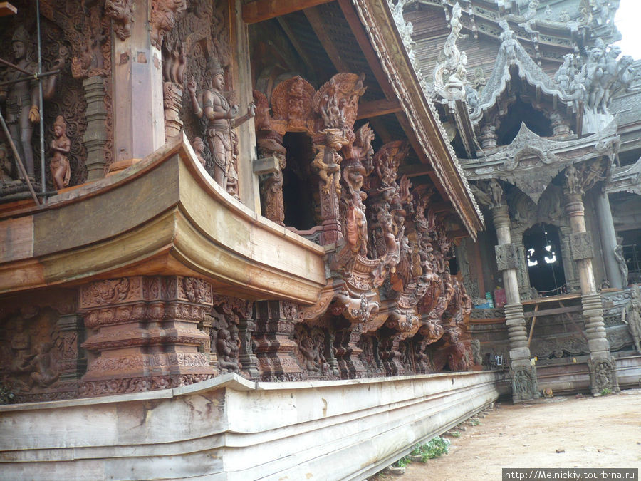 Храм Истины Паттайя, Таиланд