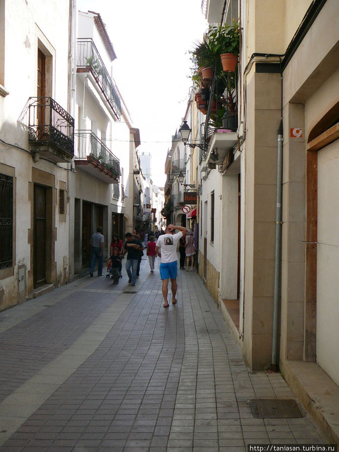 Знакомство с городом Тосса де Мар Тосса-де-Мар, Испания