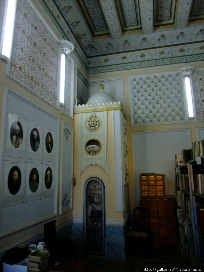 библиотека в каганском дворце Бухара, Узбекистан