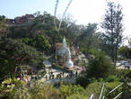 Катманду. Храмовый комплекс Сваямбунатх.  Вид на ниднюю площадку.