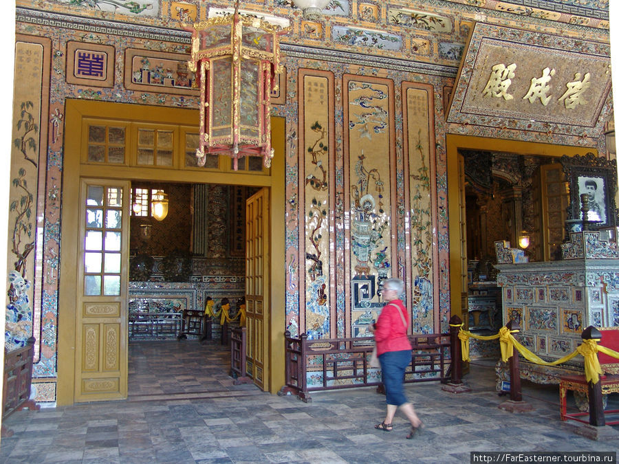 Хюэ, мавзолей Кхай Диня Хюэ, Вьетнам