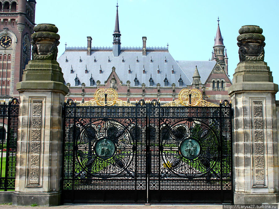 Ворота Дворца мира Гаага, Нидерланды