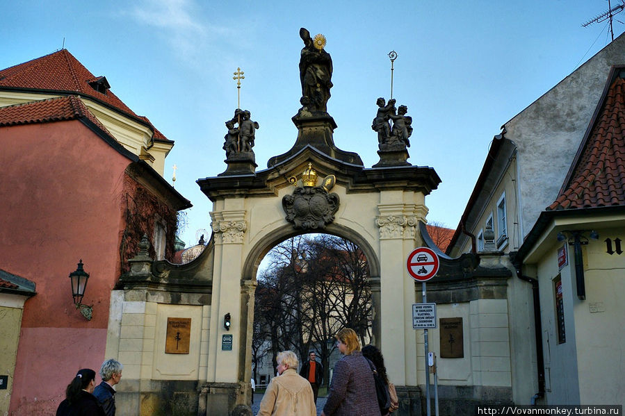 Вход в Страговский монастырь Прага, Чехия