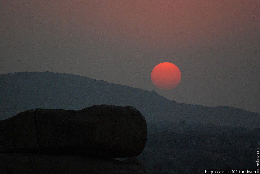 Хампи - Сказочный закат в царстве ванаров Хампи, Индия