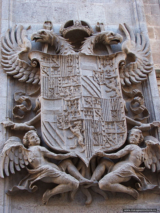 Гербы на соборе Гранада, Испания