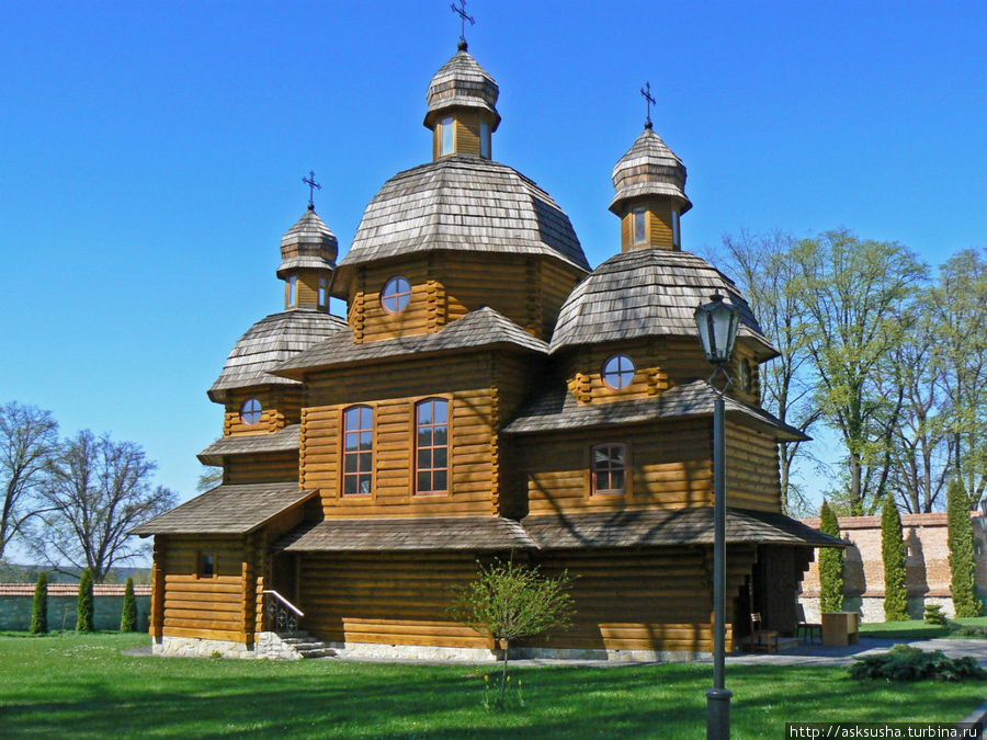Деревянная церковь Крехов, Украина
