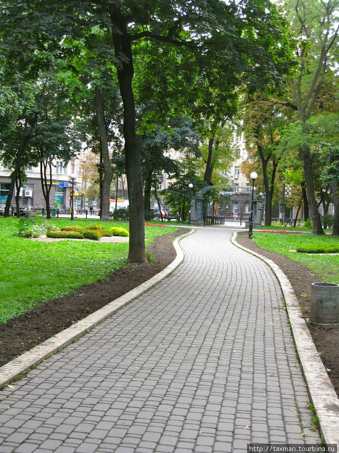Прогулки по Мариинскому парку Киев, Украина
