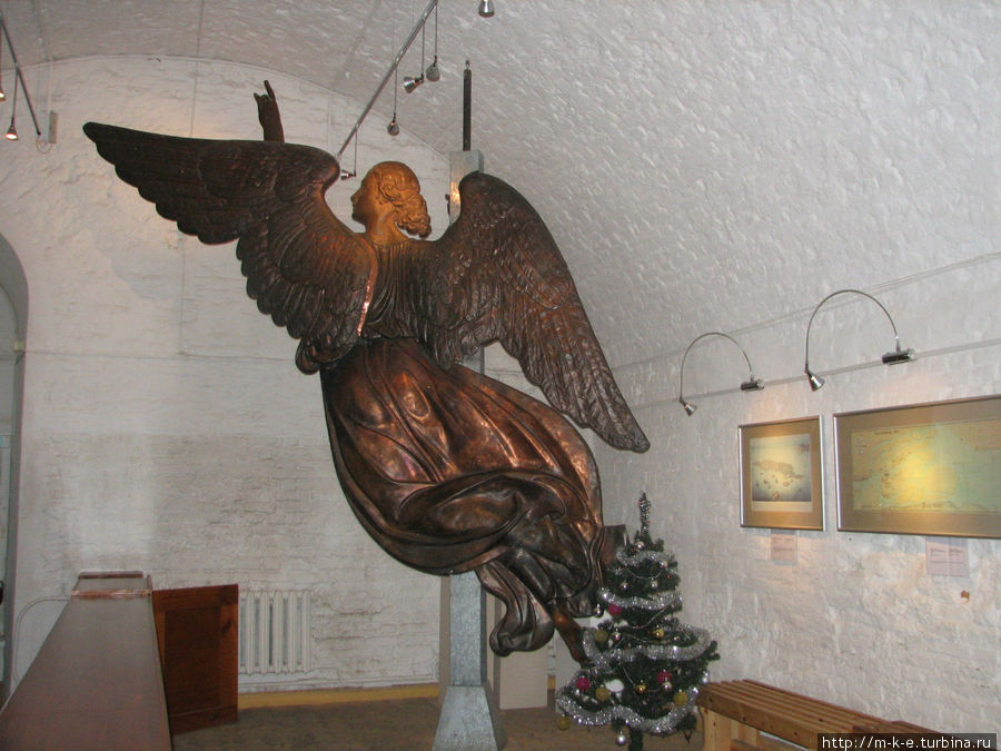 Фигура ангела в музее истории Петропавловской крепости Санкт-Петербург, Россия