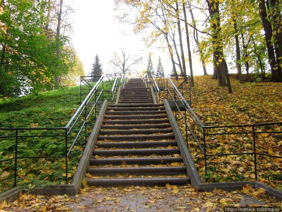 Осенние краски Петергофа Петергоф, Россия