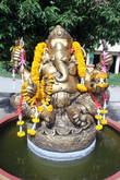 Статуя индуистского бога Ганеши