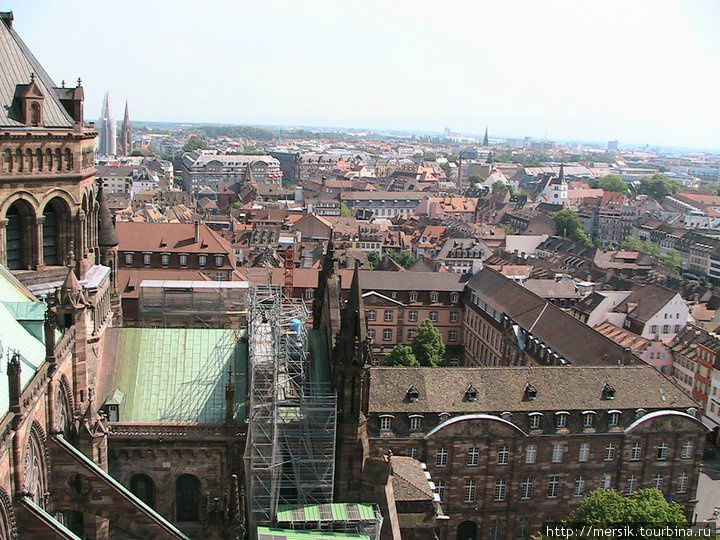 Страсбургский собор:328 ступеней вверх Страсбург, Франция