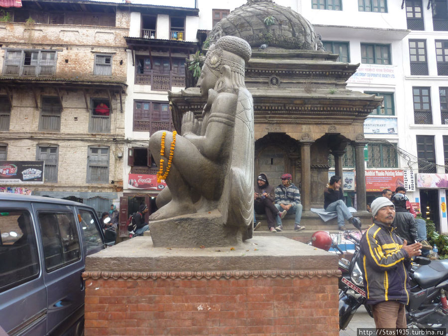 Катманду. Площадь Дурбар. Храм Бималешвар. Катманду, Непал