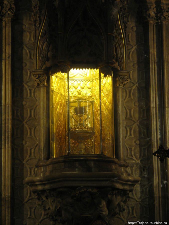 Валенсия, Чаша Святого Граля Валенсия, Испания