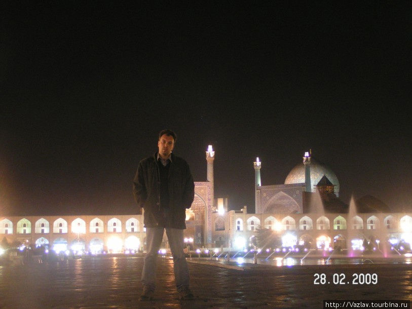 На площади Исфахан, Иран