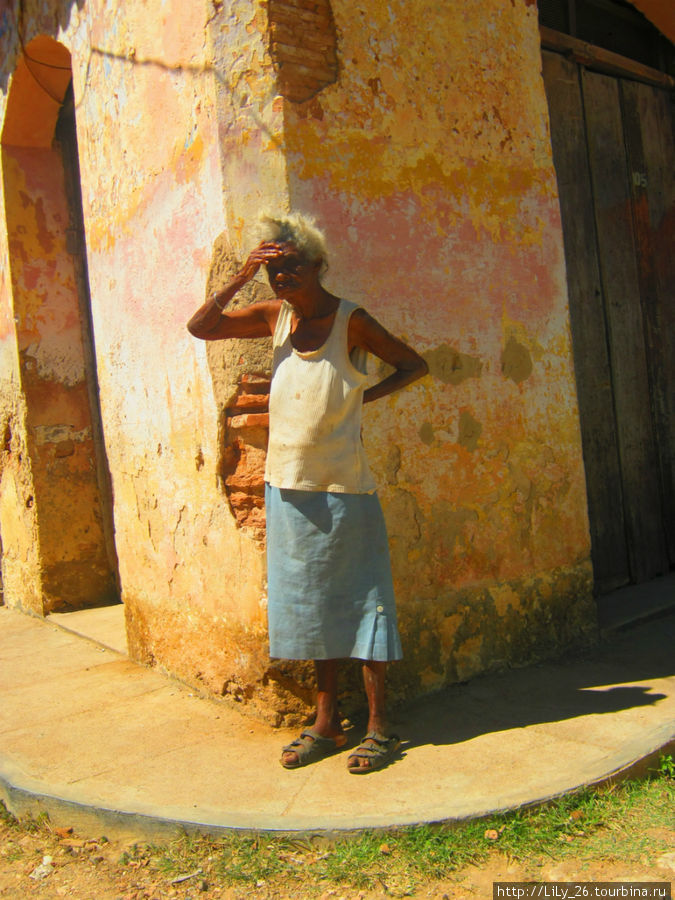 Старушка из Тринидада Куба
