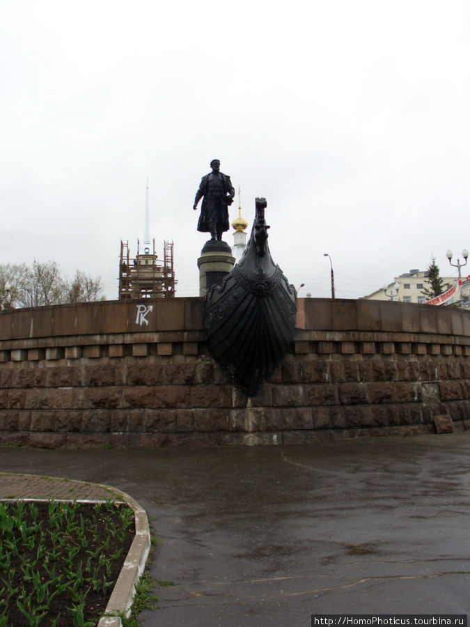 Тверь, памятник Никитину Тверь, Россия