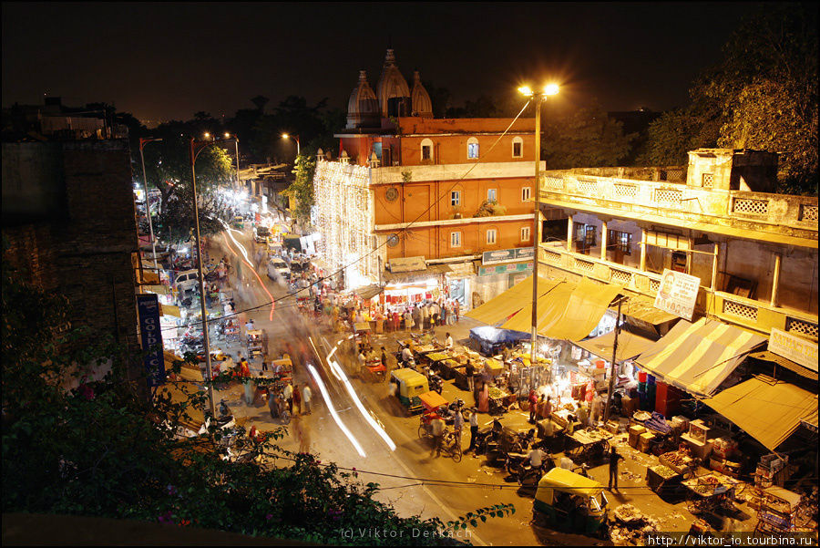 Вид на улицу Мейн Базар (окрестности ст. Нью-Дели). Дели, Индия