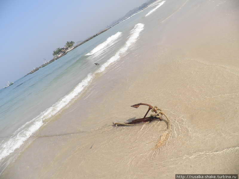 Пляжный отдых на берегу Бенгальского залива Нгапали, Мьянма