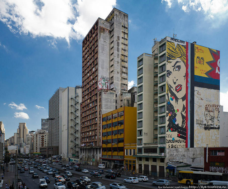 В городе много граффити. Сан-Паулу, Бразилия