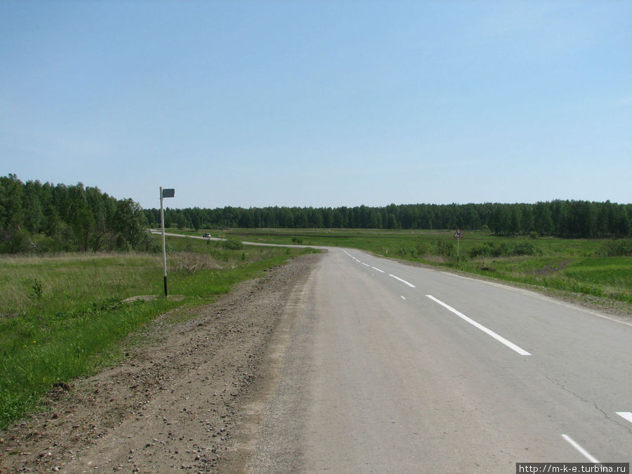 Ориентир для поворота км столб. Каменск-Уральский, Россия