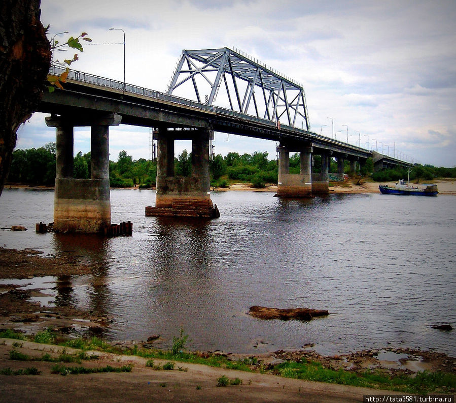 Автомобильный мост, самый длинный мост Белоруссии Мозырь, Беларусь