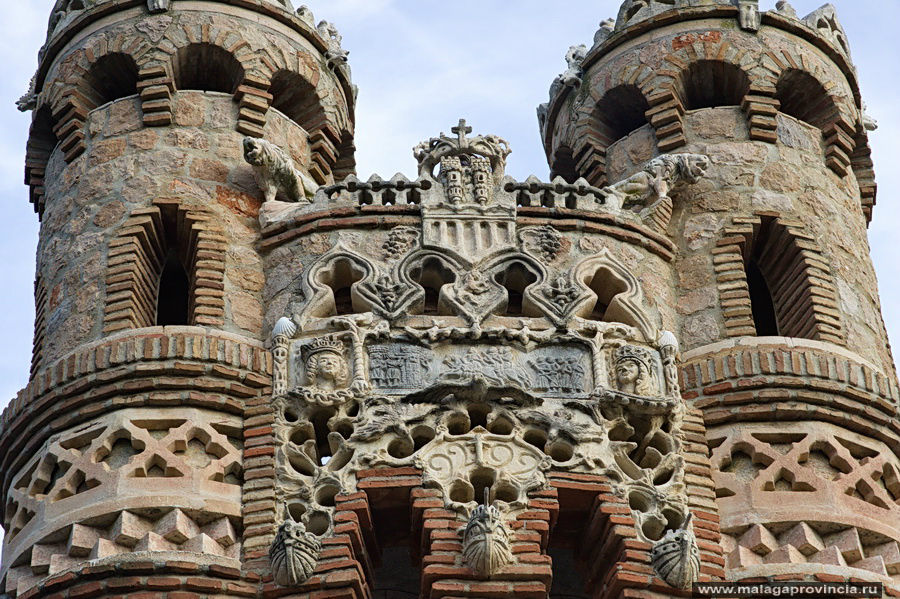 Замок Коломарес - фантазия в камне Беналмадена, Испания