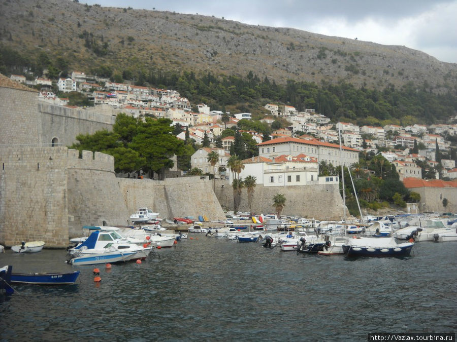 Панорама порта Дубровник, Хорватия