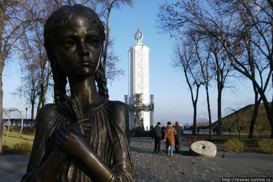 Памятник жертвам голодомора Киев, Украина