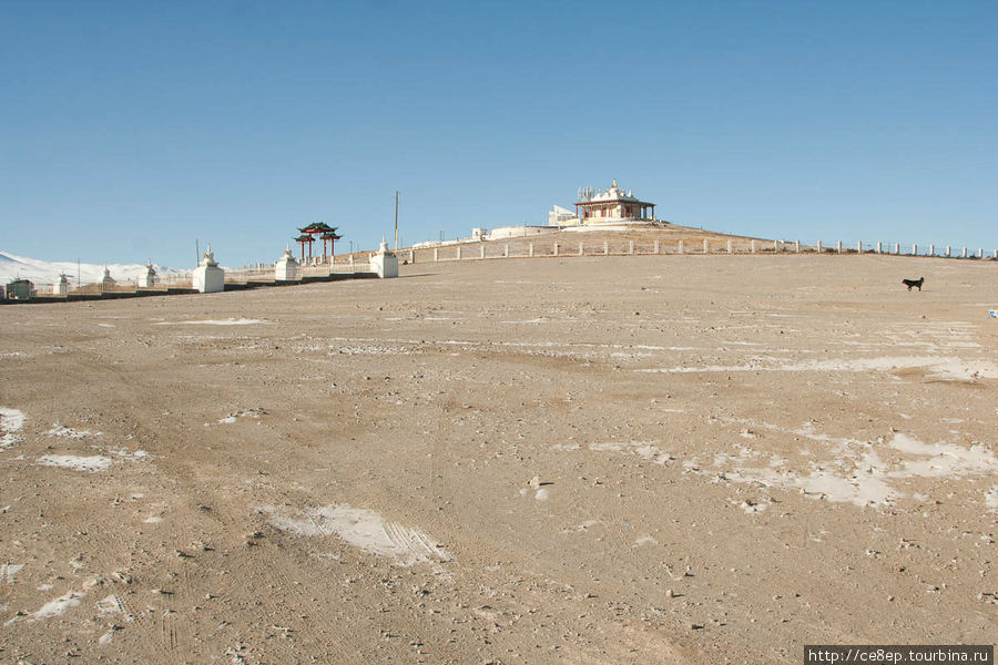 Стандартная столица монгольского аймака (области) Алтай, Монголия