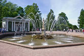 Нижний парк, фонтан Ева