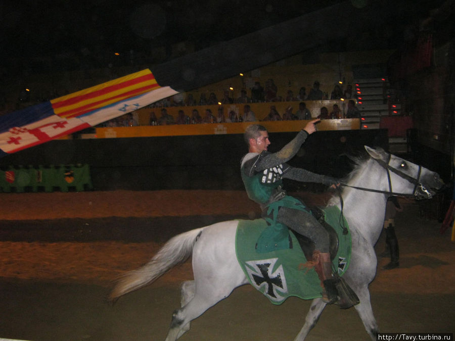 Рыцари и Фламенко Тордера, Испания