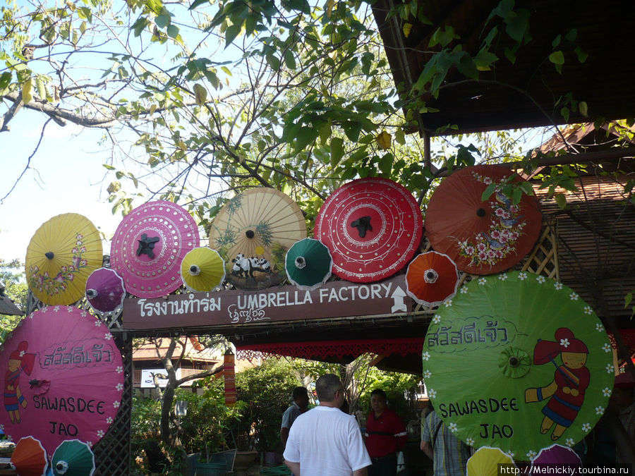 Как делают зонтики в Таиланде Чиангмай, Таиланд