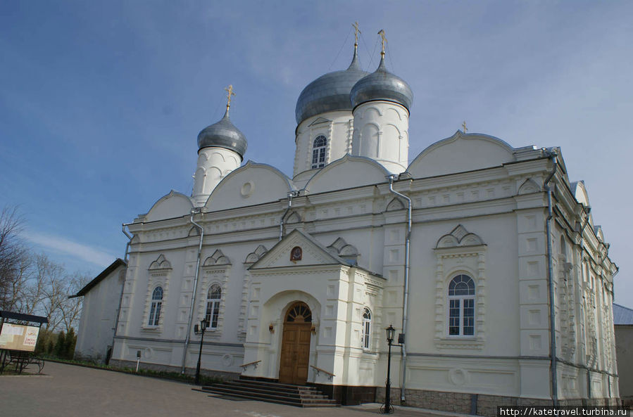 Покровский собор Зверина (Покровского) монастыря Великий Новгород, Россия