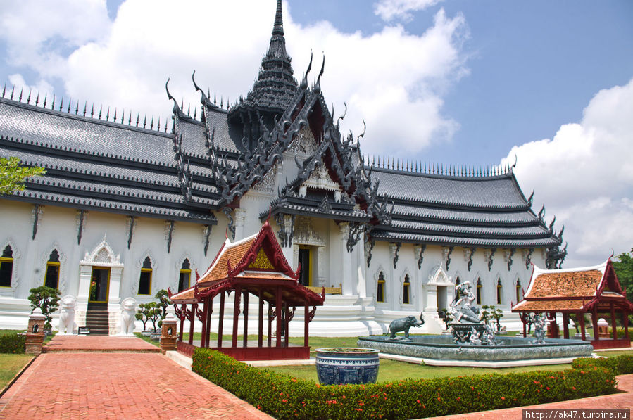Дворец Sanphet Prosat Бангкок, Таиланд
