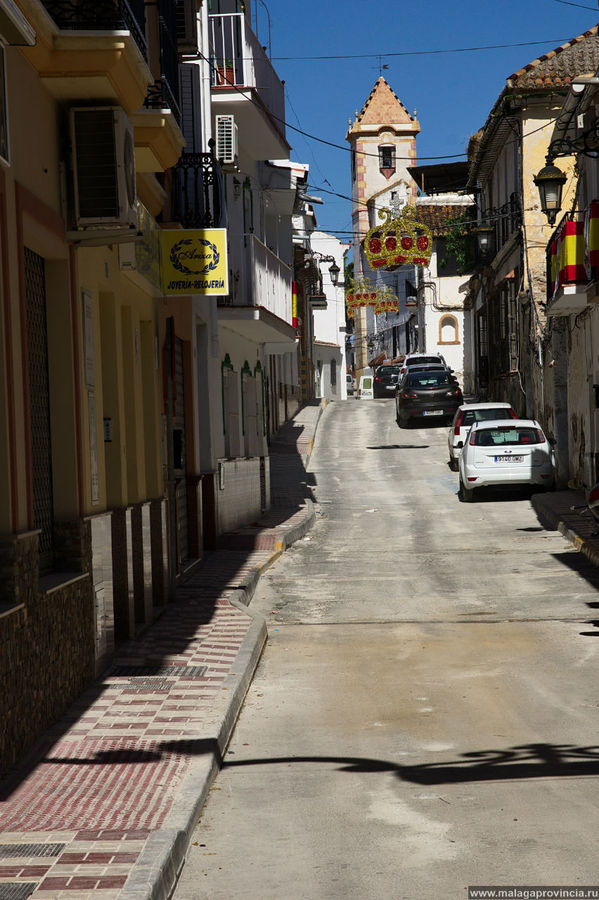 Там на невиданных дорожках, следы невиданных зверей Малага, Испания