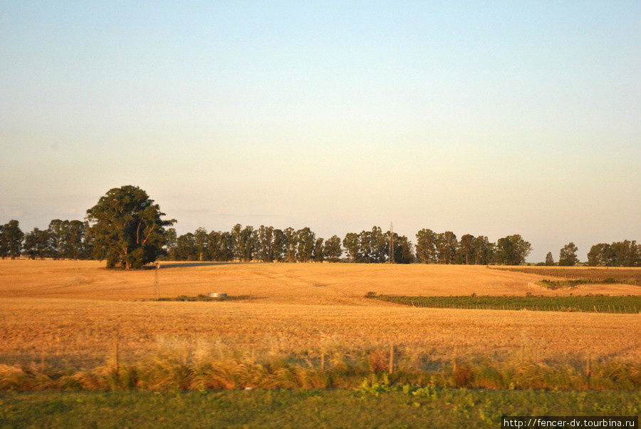 Уругвайская провинция за окном Колония-дель-Сакраменто, Уругвай