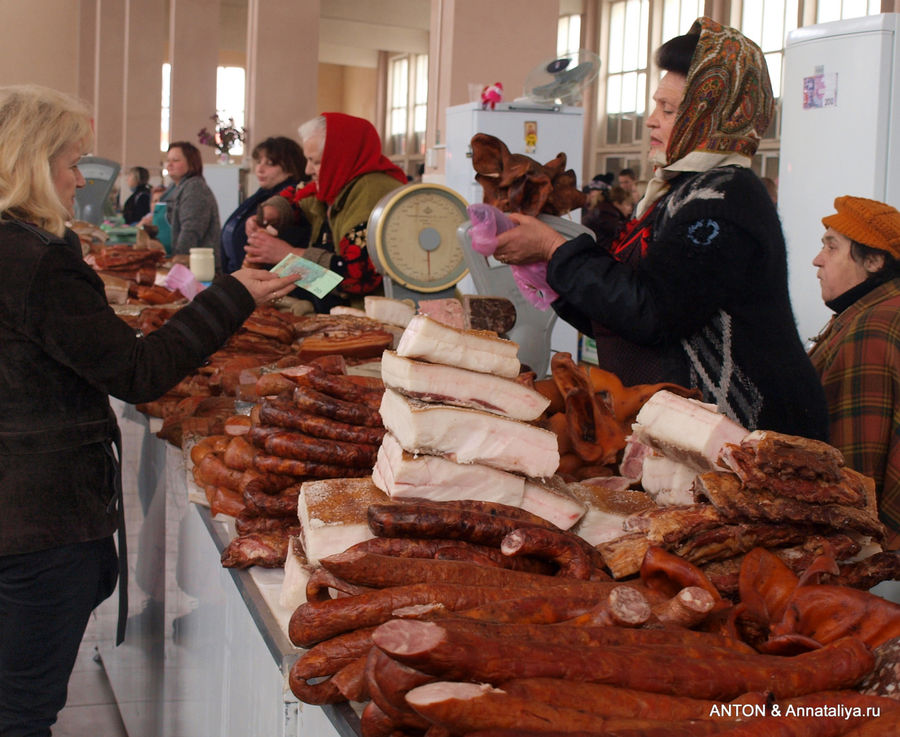 Колбасно-мясной ряд. Одесса, Украина