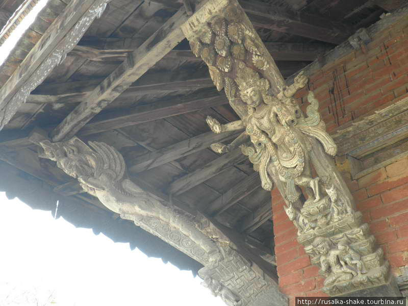 Чангу Нараян — старейшее святилище долины Катманду
