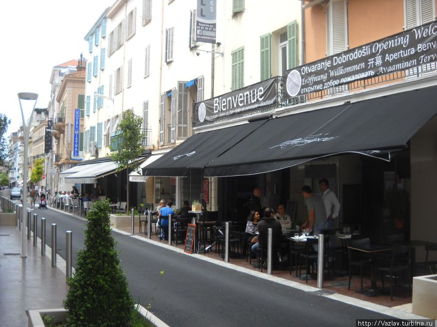 Кафе Канны, Франция