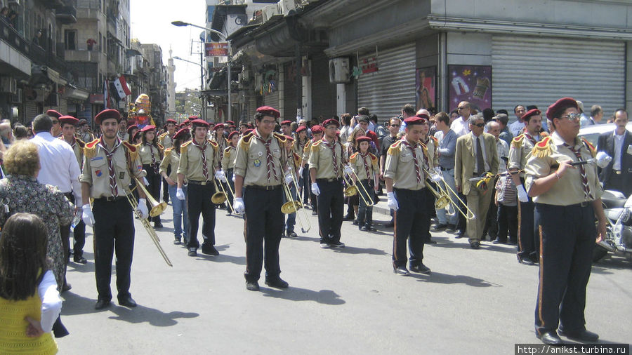 У каждого оркестра была своя форма... Дамаск, Сирия