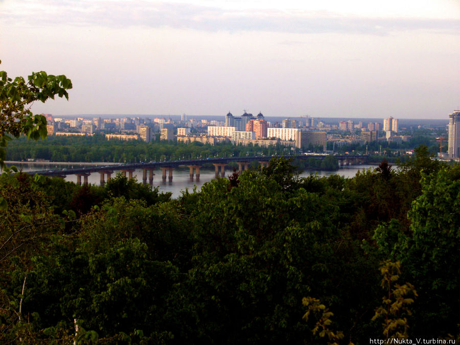Виды но город очень завораживают. Киев, Украина