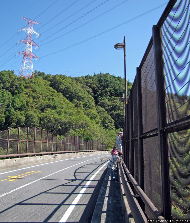 Мост явно не для фотографов и самоубийц Мидзунами, Япония
